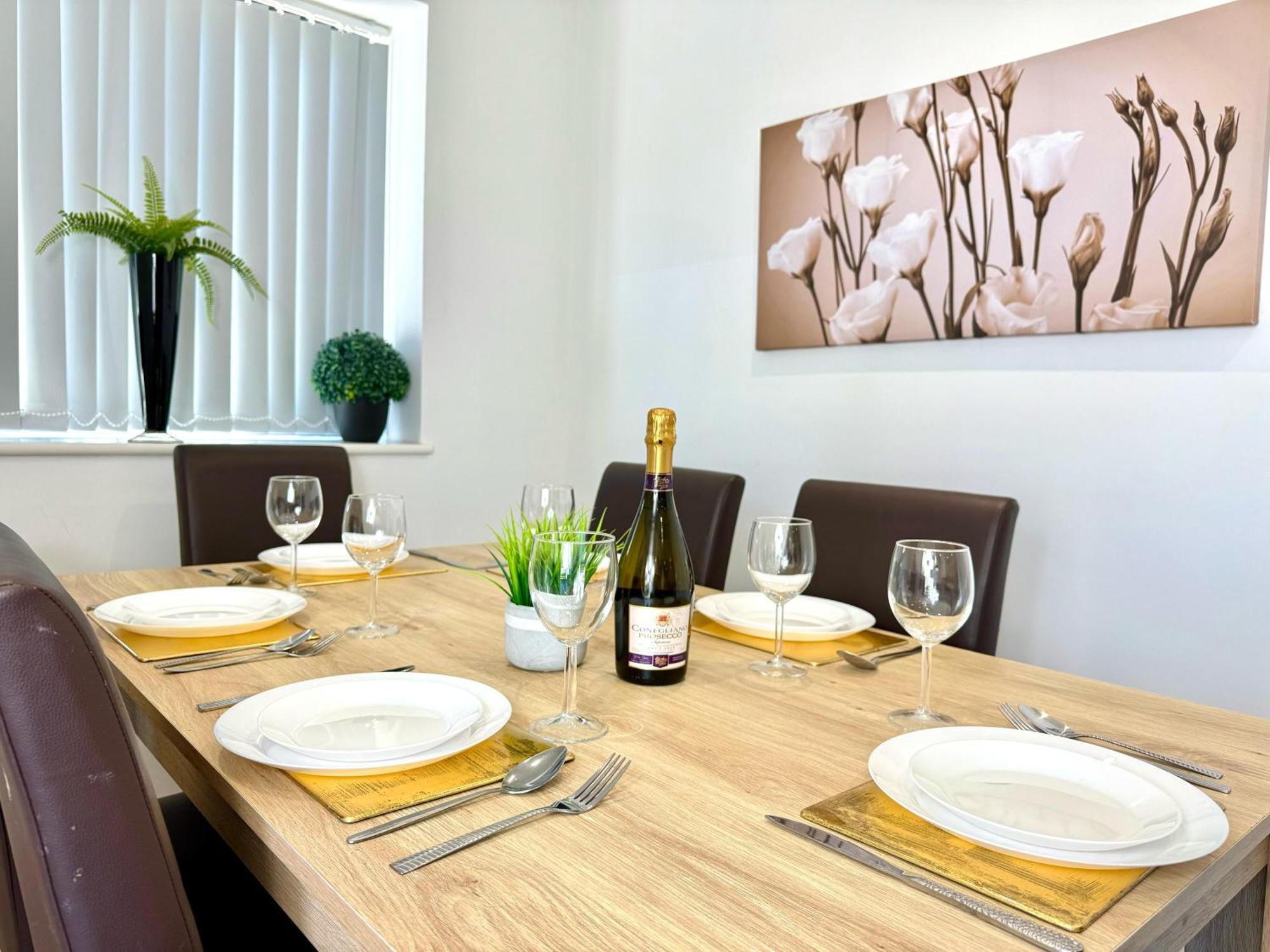 Evergreen Lodge - Two Bed Lux Flat - Parking, Garden, Patio, Wifi, Netflix - Close To Blenheim Palace & Oxford - F3 Kidlington Eksteriør bilde