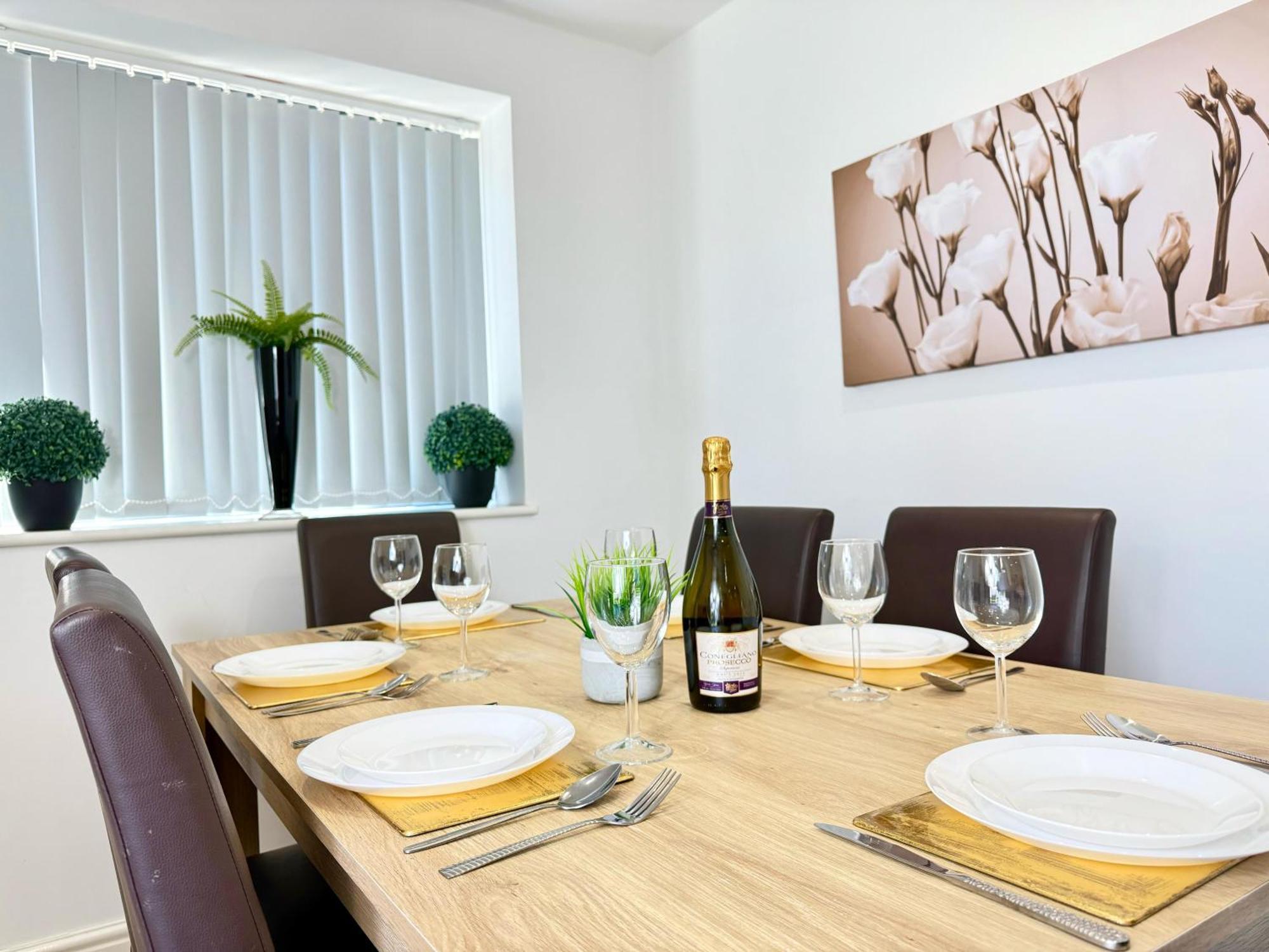 Evergreen Lodge - Two Bed Lux Flat - Parking, Garden, Patio, Wifi, Netflix - Close To Blenheim Palace & Oxford - F3 Kidlington Eksteriør bilde